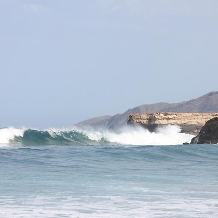 Wellenkind Surfschool Vandrehjem La Pared  Eksteriør billede